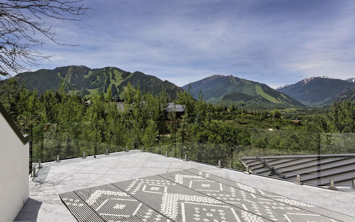 Photo of Patio Balcony in Red Mountain