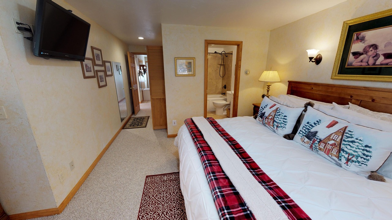 Photo of Bedroom in Vail