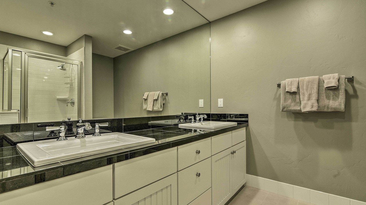 Photo of Bathroom in Silvercreek