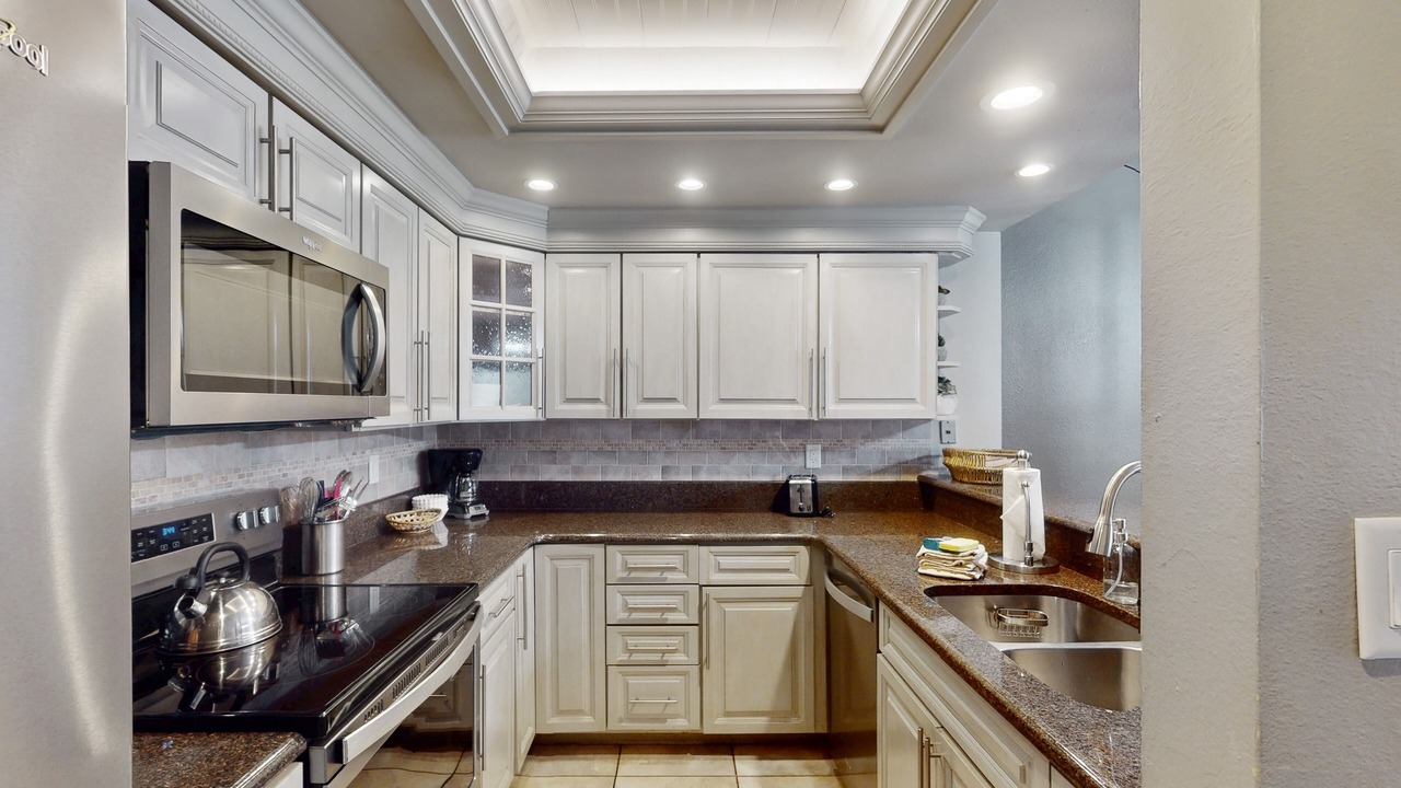 Photo of Kitchen in Peak 9