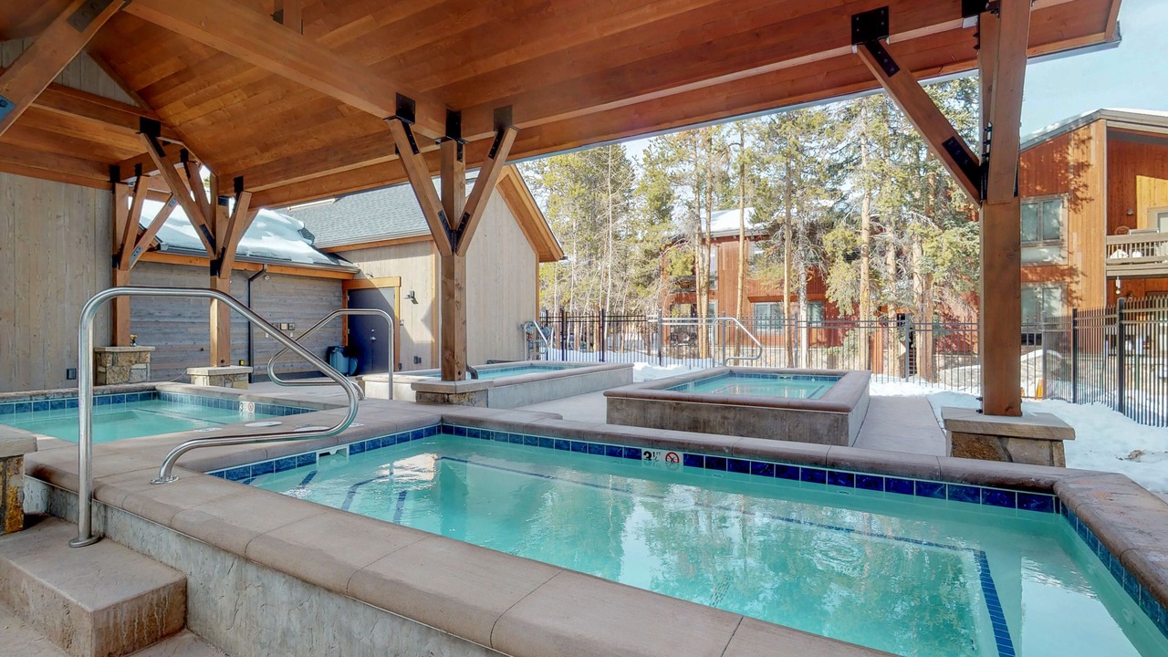 Photo of Outdoor in Peak 9