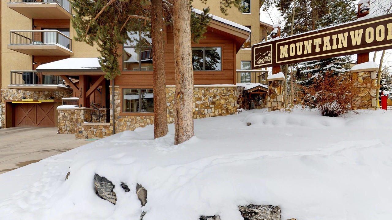 Photo of Outdoor in Peak 9