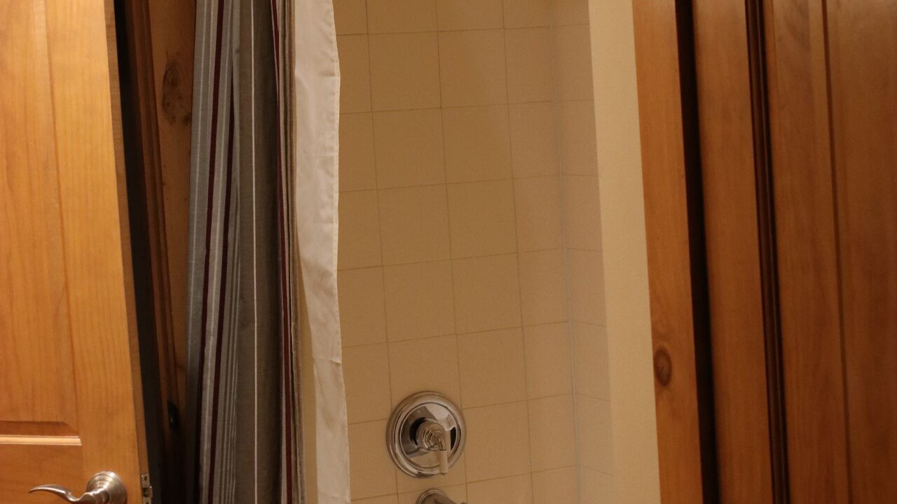 Photo of Bathroom in River Run
