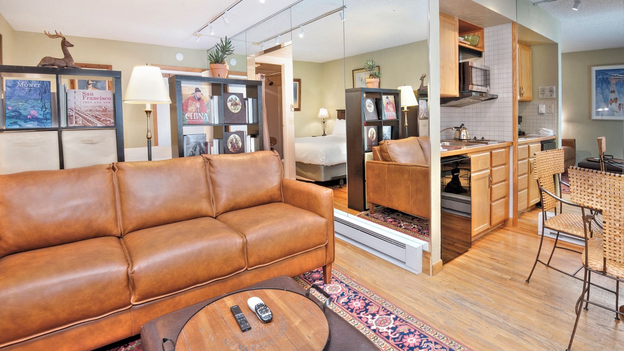 Photo of Livingroom in Vail