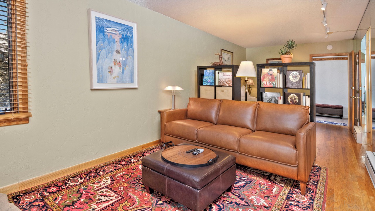 Photo of Livingroom in Vail
