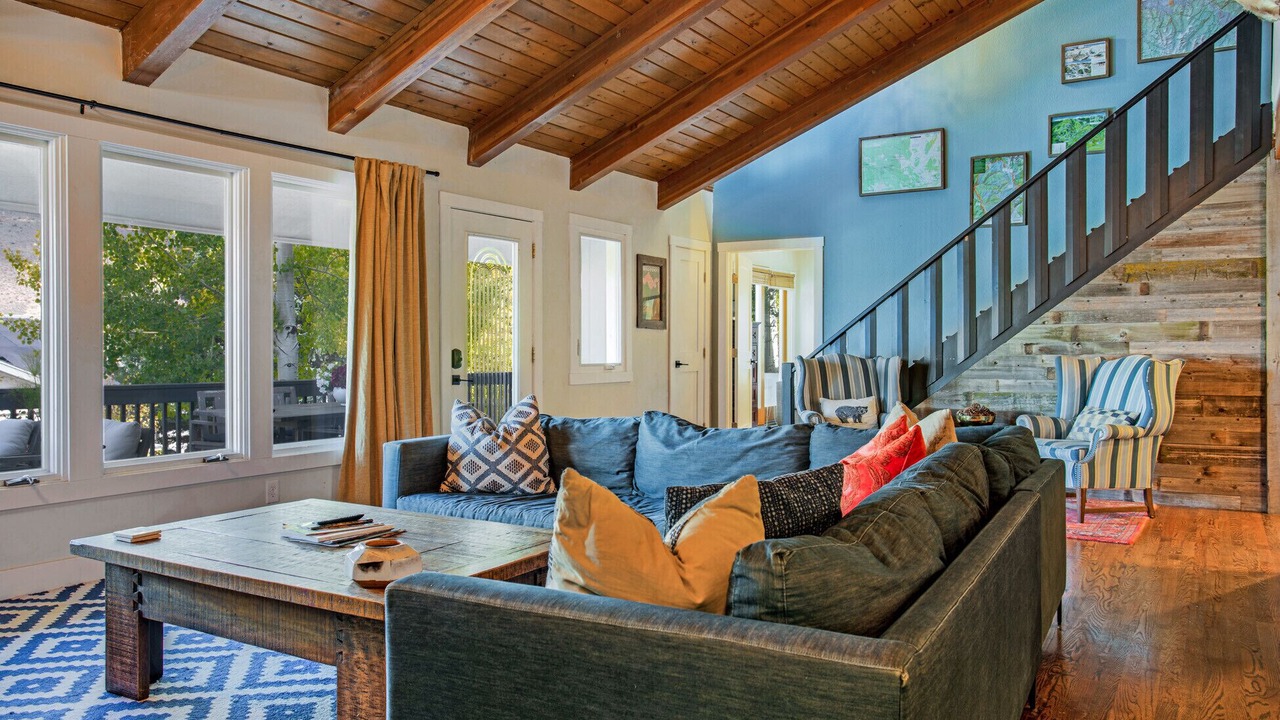 Photo of Livingroom in Eagle-Vail