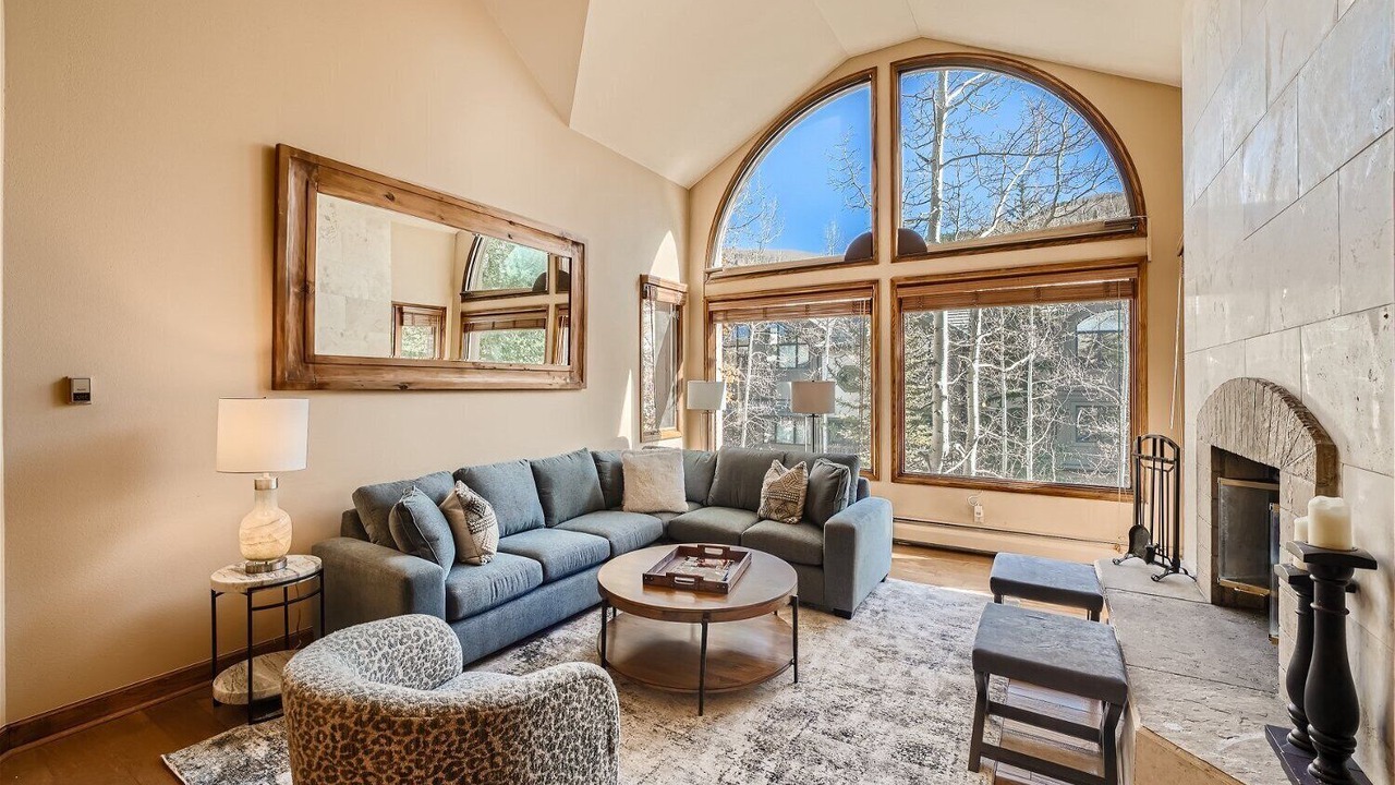 Photo of Livingroom in Highlands Townhomes