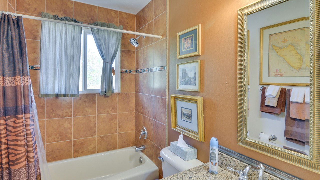 Photo of Bathroom in Buena Vista