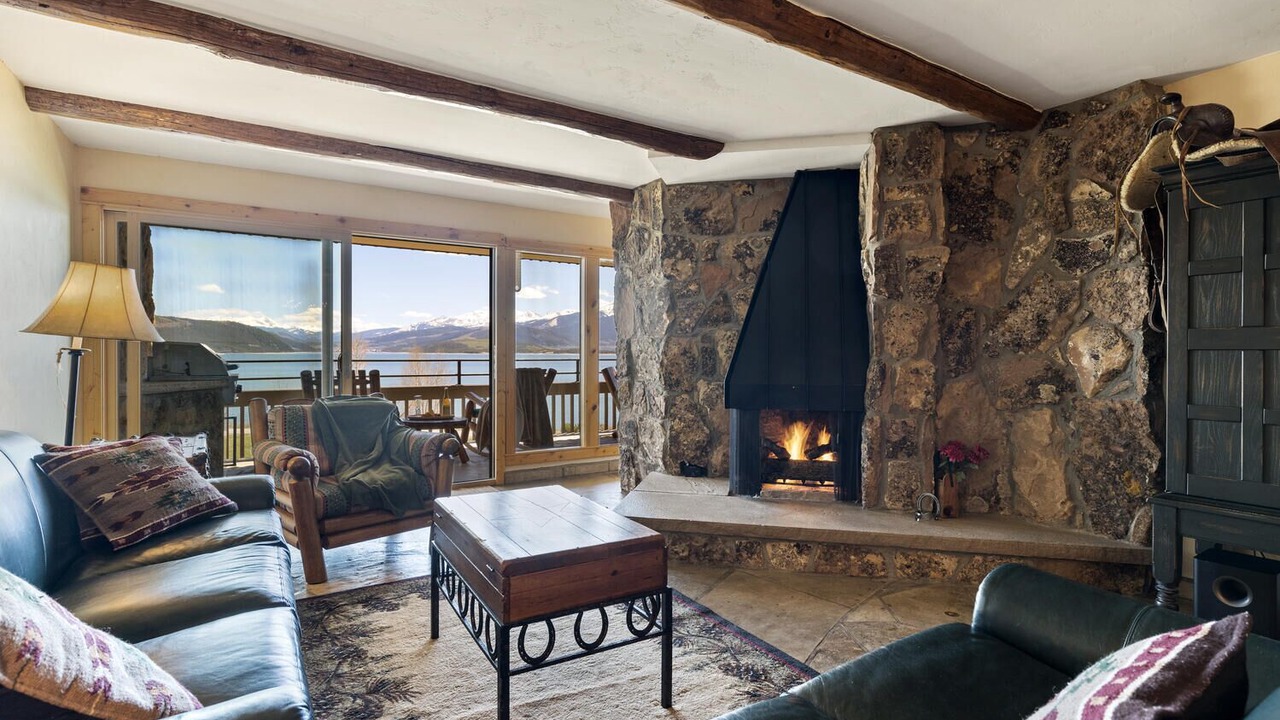 Photo of Livingroom in Dillon