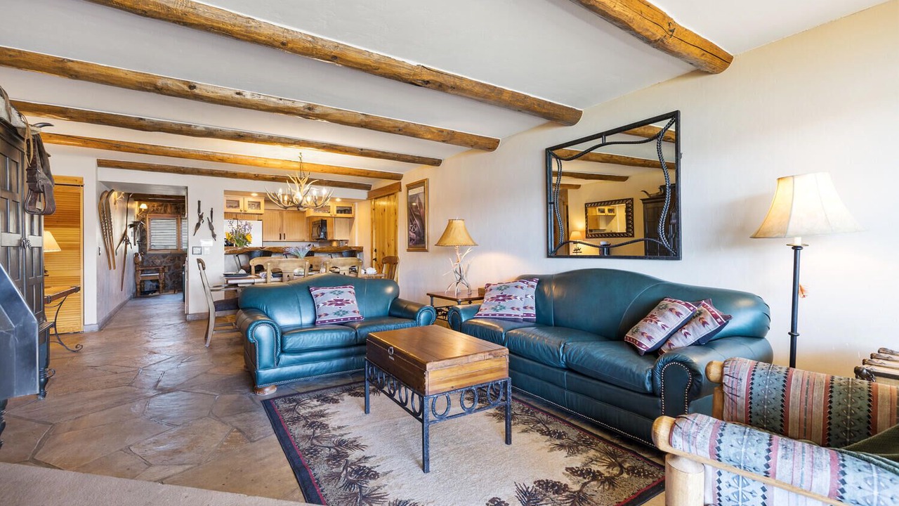 Photo of Livingroom in Dillon