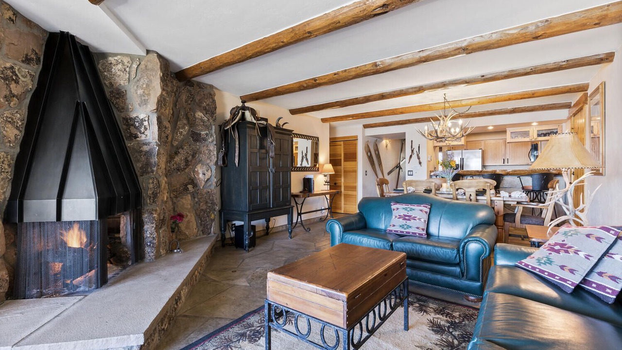 Photo of Livingroom in Dillon