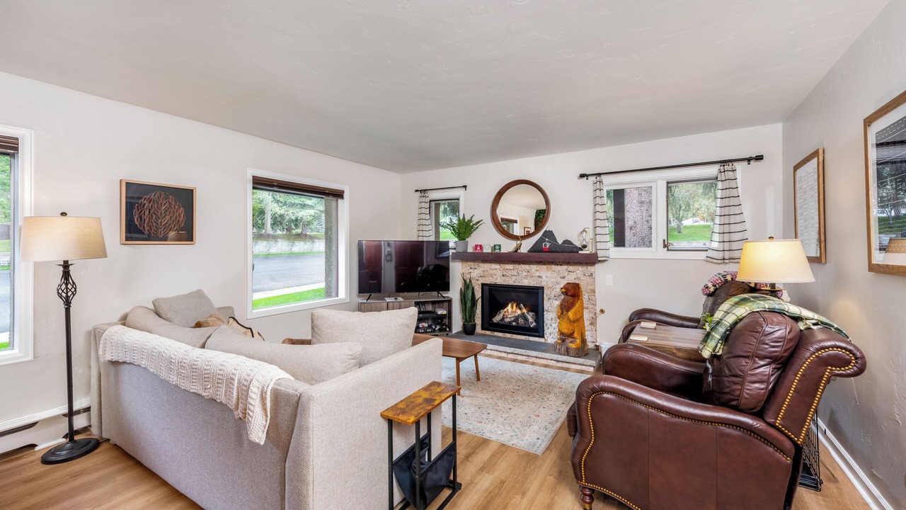 Photo of Livingroom in Vail