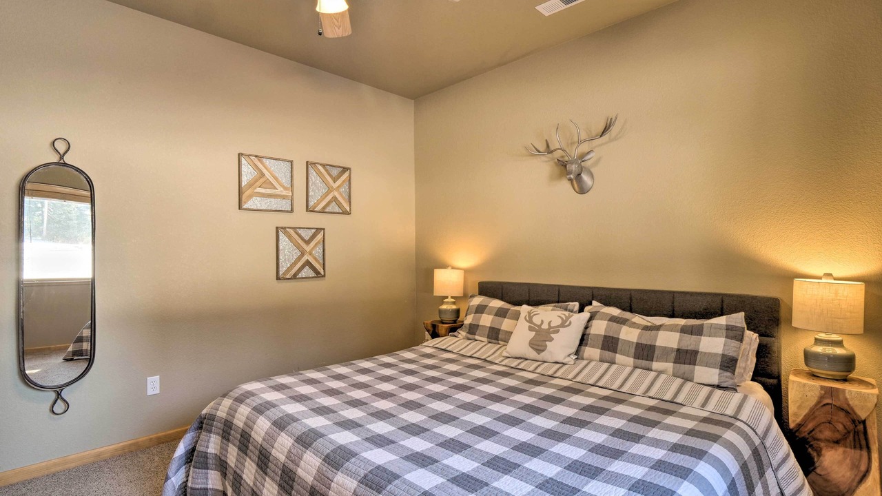 Photo of Bedroom in Valley of the Sun