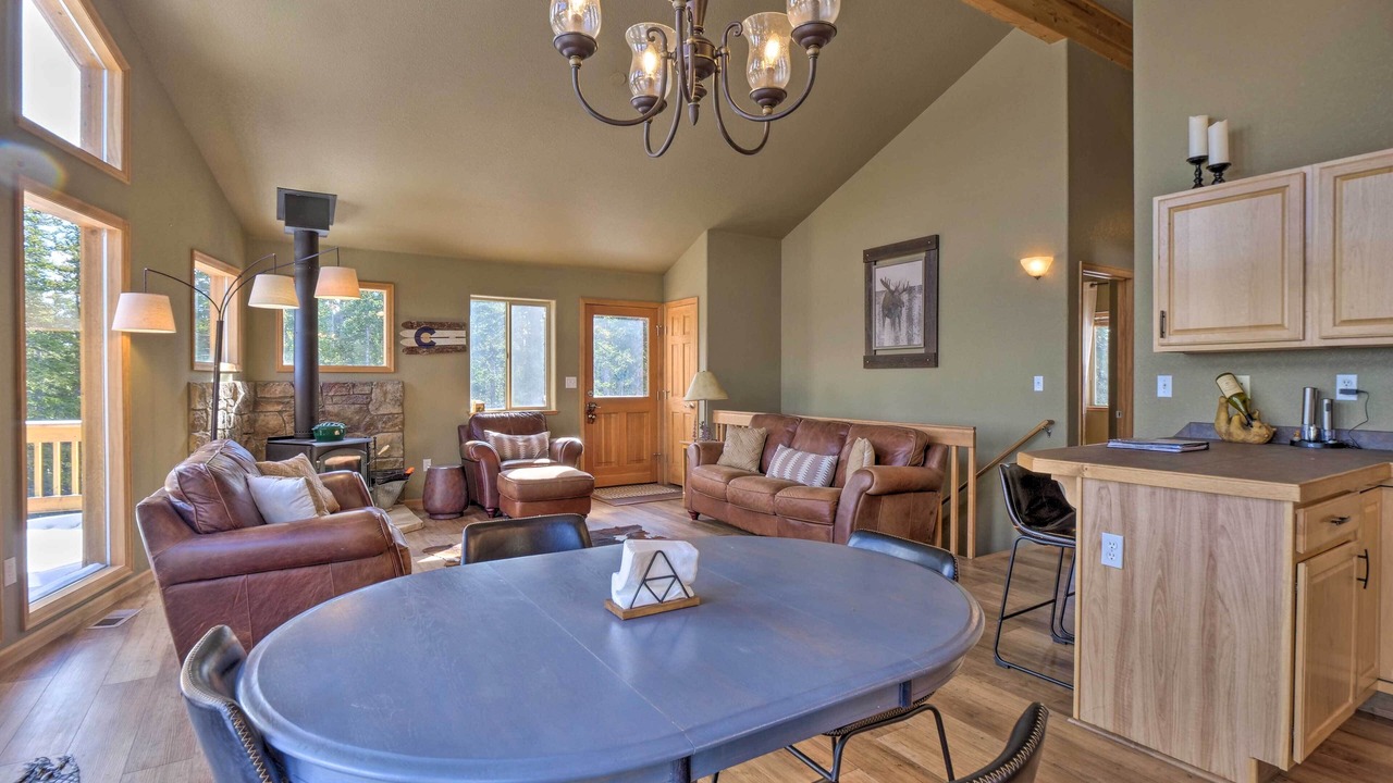 Photo of Livingroom in Valley of the Sun