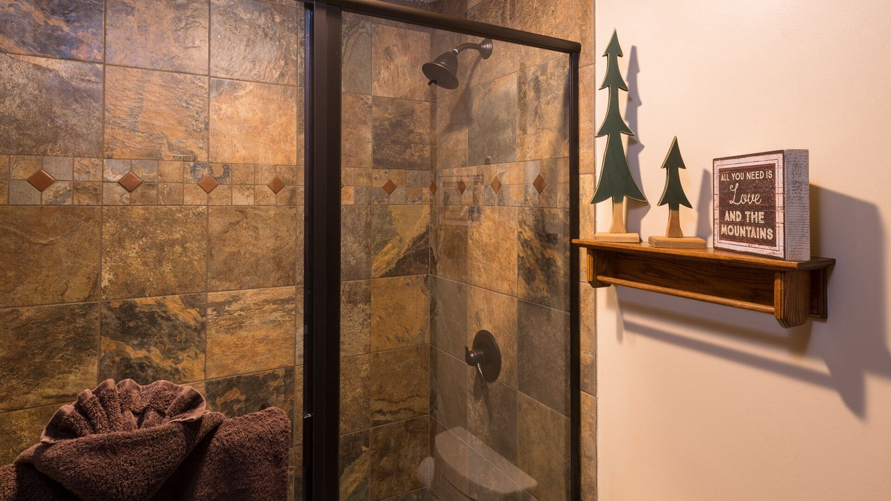 Photo of Bathroom in Aspen Brook