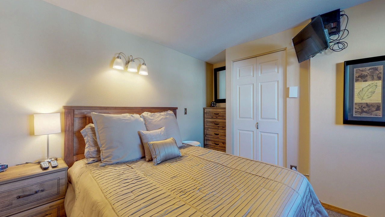 Photo of Bedroom in Crested Butte
