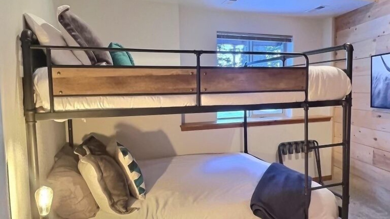 Photo of Bedroom in Valley of the Sun