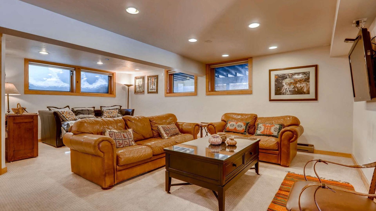 Photo of Bedroom in Breckenridge Heights