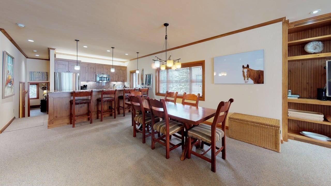 Photo of Livingroom in Snowmass Village