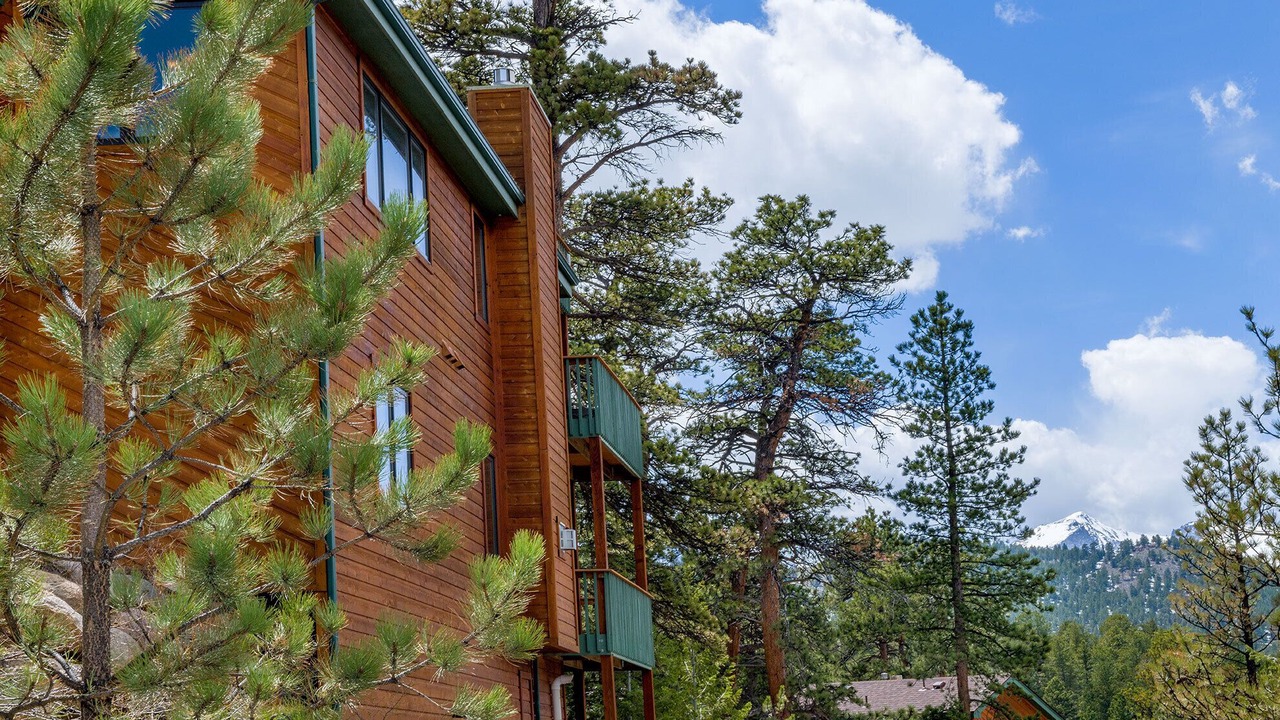 Photo of Outdoor in Aspen Brook