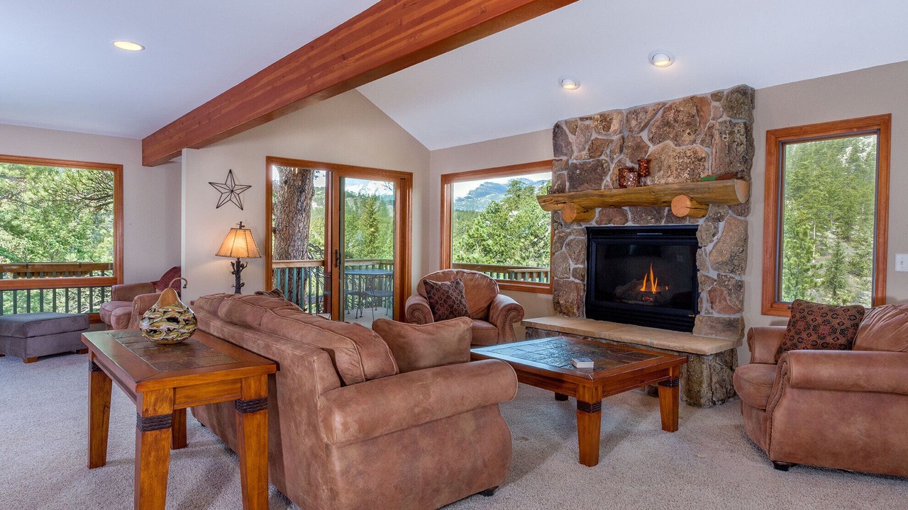 Photo of Livingroom in Aspen Brook
