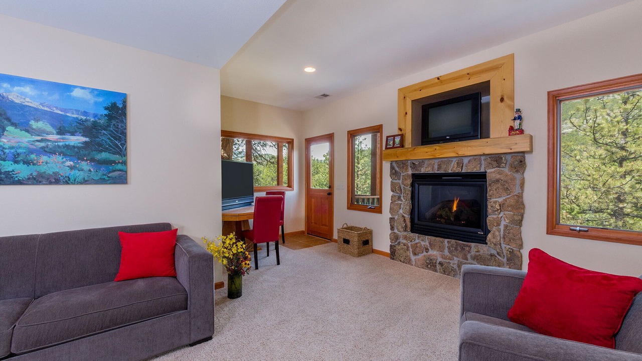 Photo of Livingroom in Aspen Brook