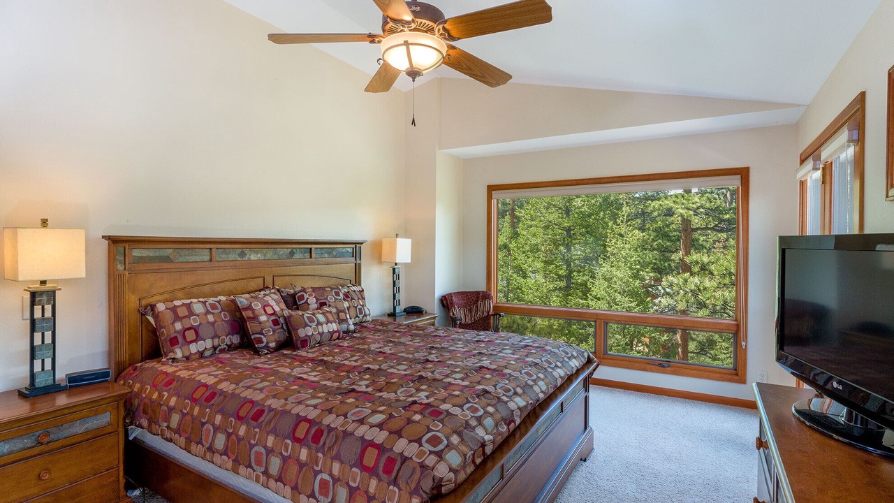 Photo of Bedroom in Aspen Brook