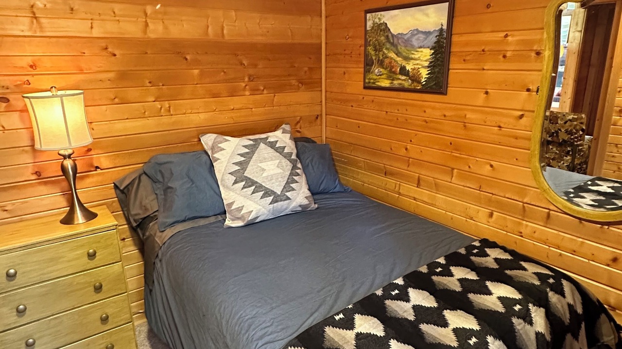 Photo of Bedroom in Grand Lake