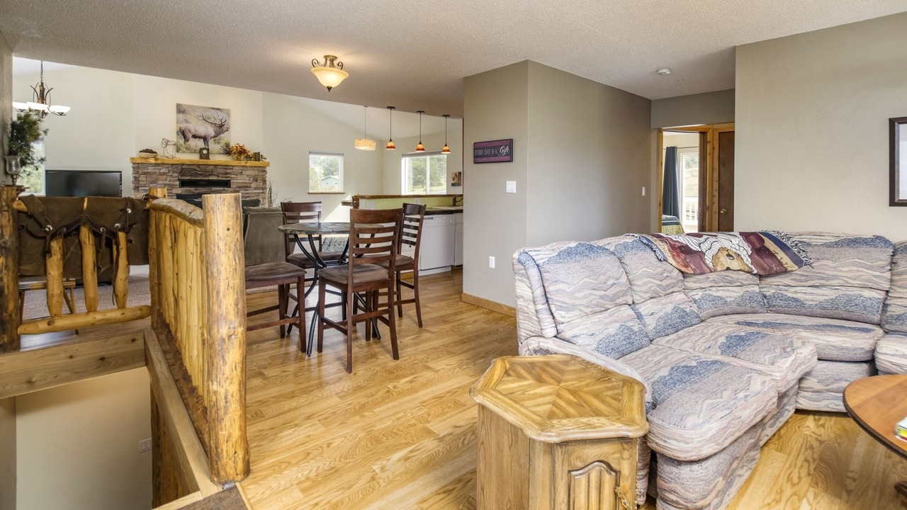 Photo of Livingroom in Carriage Hills