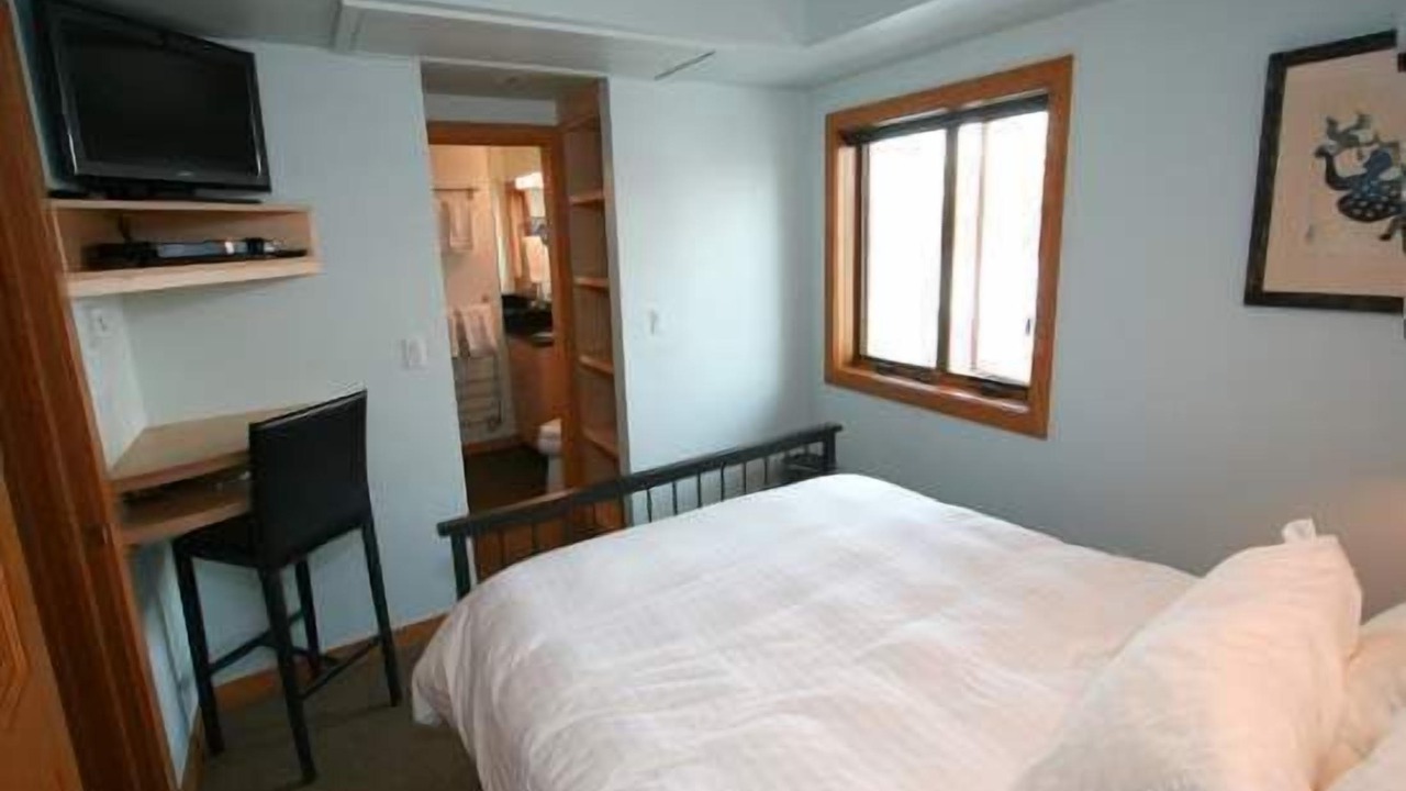 Photo of Bedroom in Vail