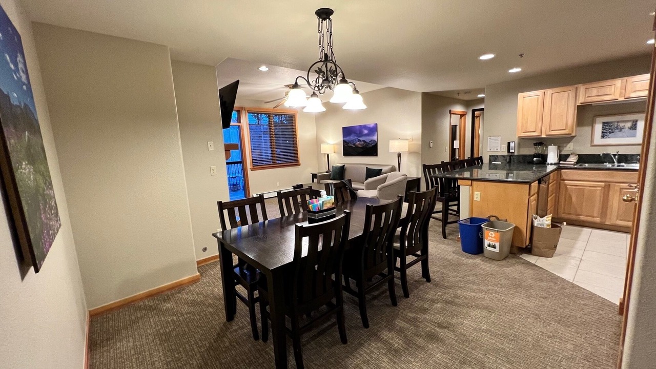 Photo of Livingroom in Four O'Clock