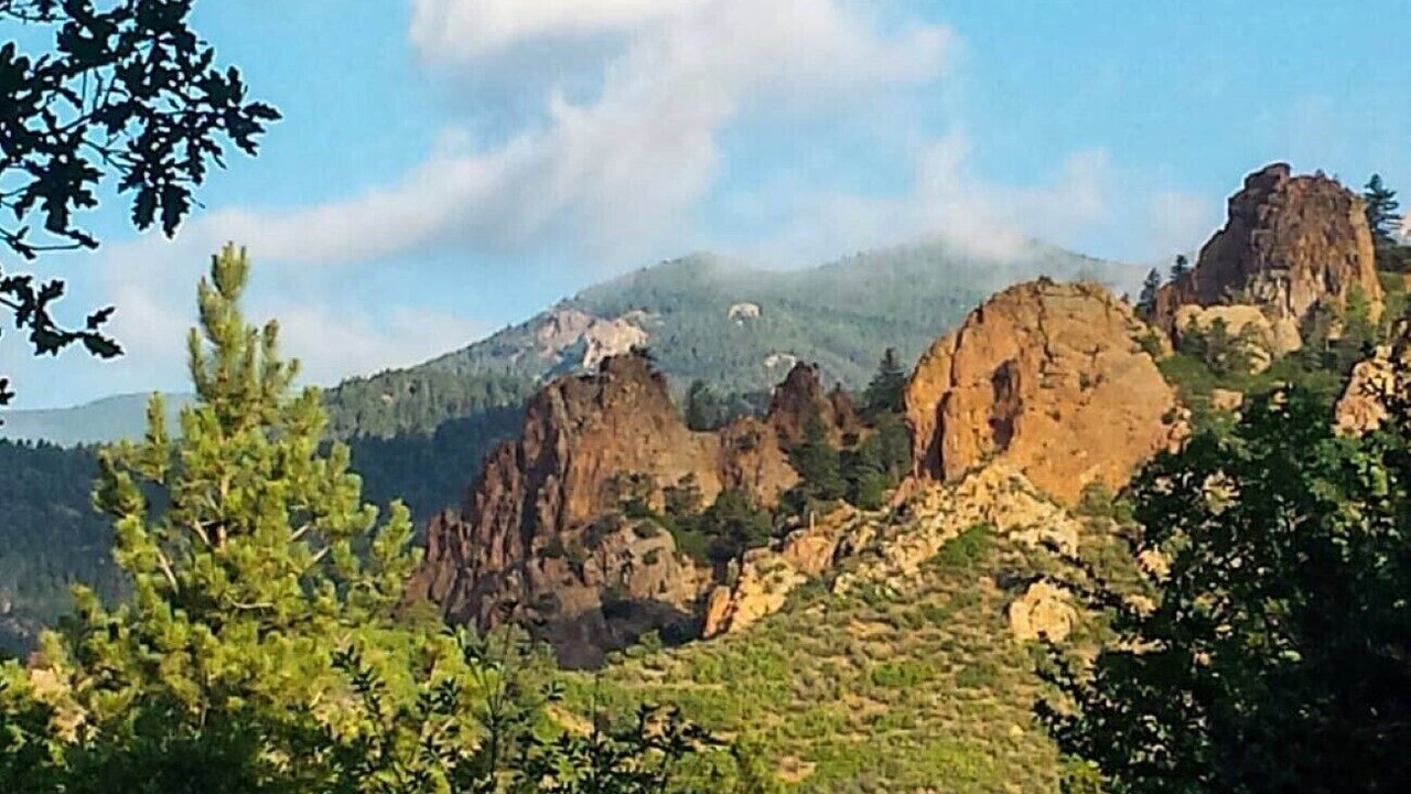 Photo of Others in Cheyenne Canyon