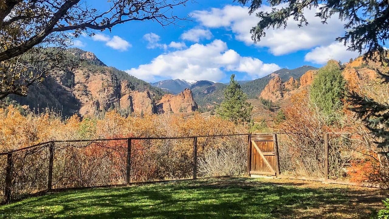 Photo of Others in Cheyenne Canyon