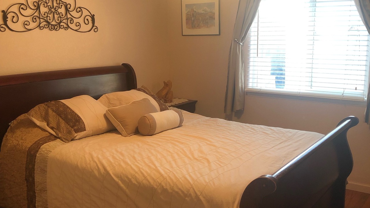 Photo of Bedroom in Sunnyheights