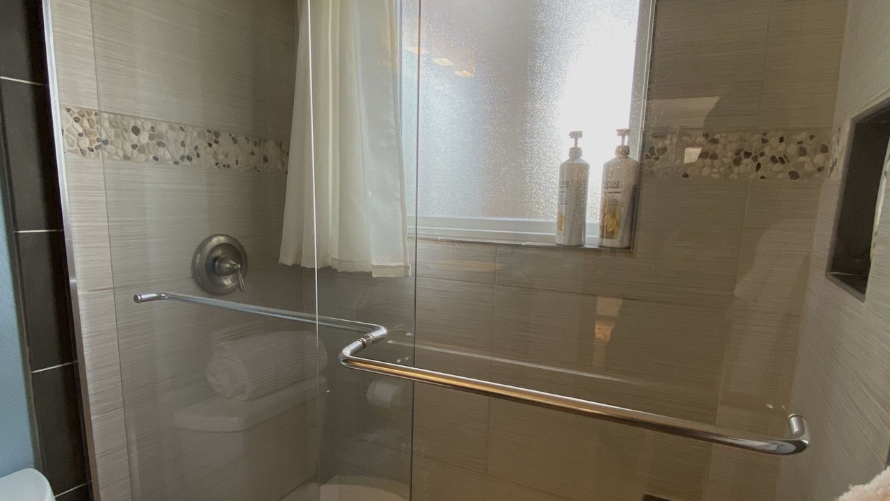 Photo of Bathroom in North Central Evergreen