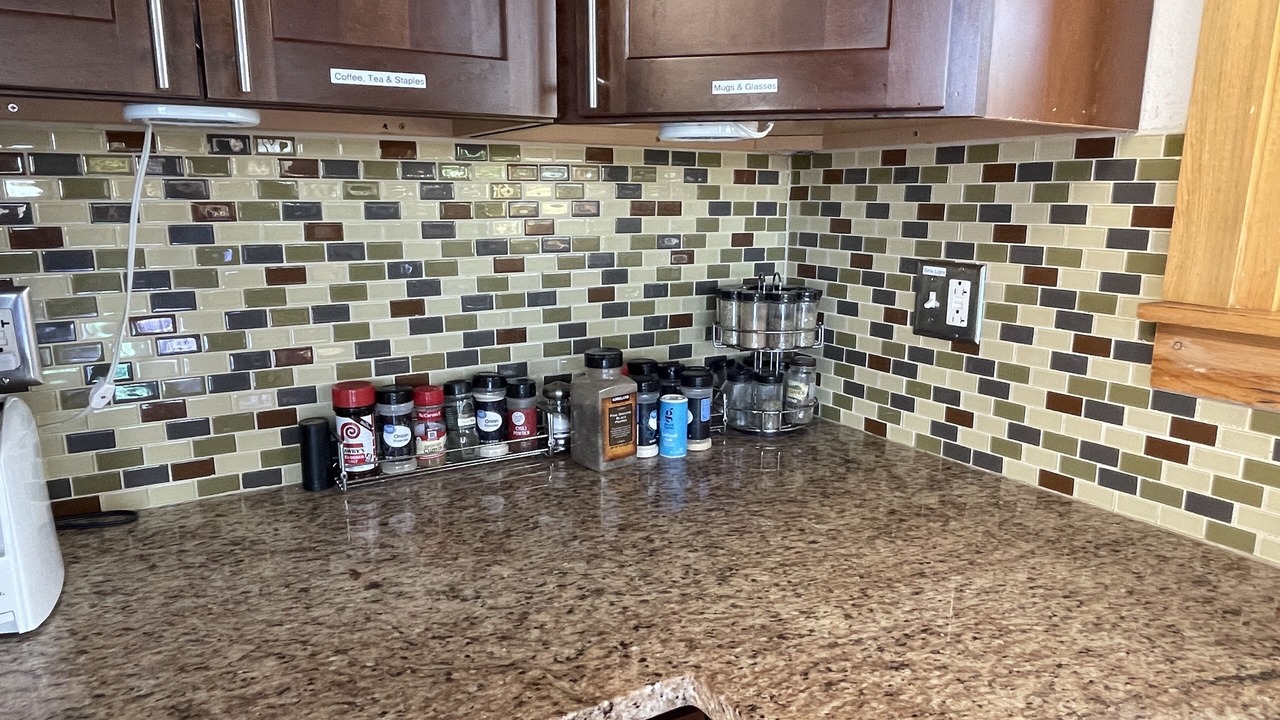 Photo of Kitchen in North Central Evergreen
