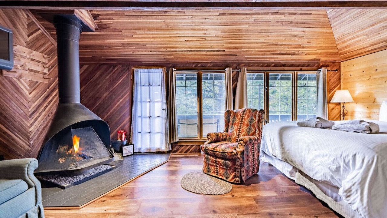 Photo of Bedroom in Aspen Brook