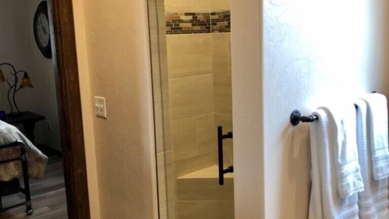 Photo of Bathroom in Silverton