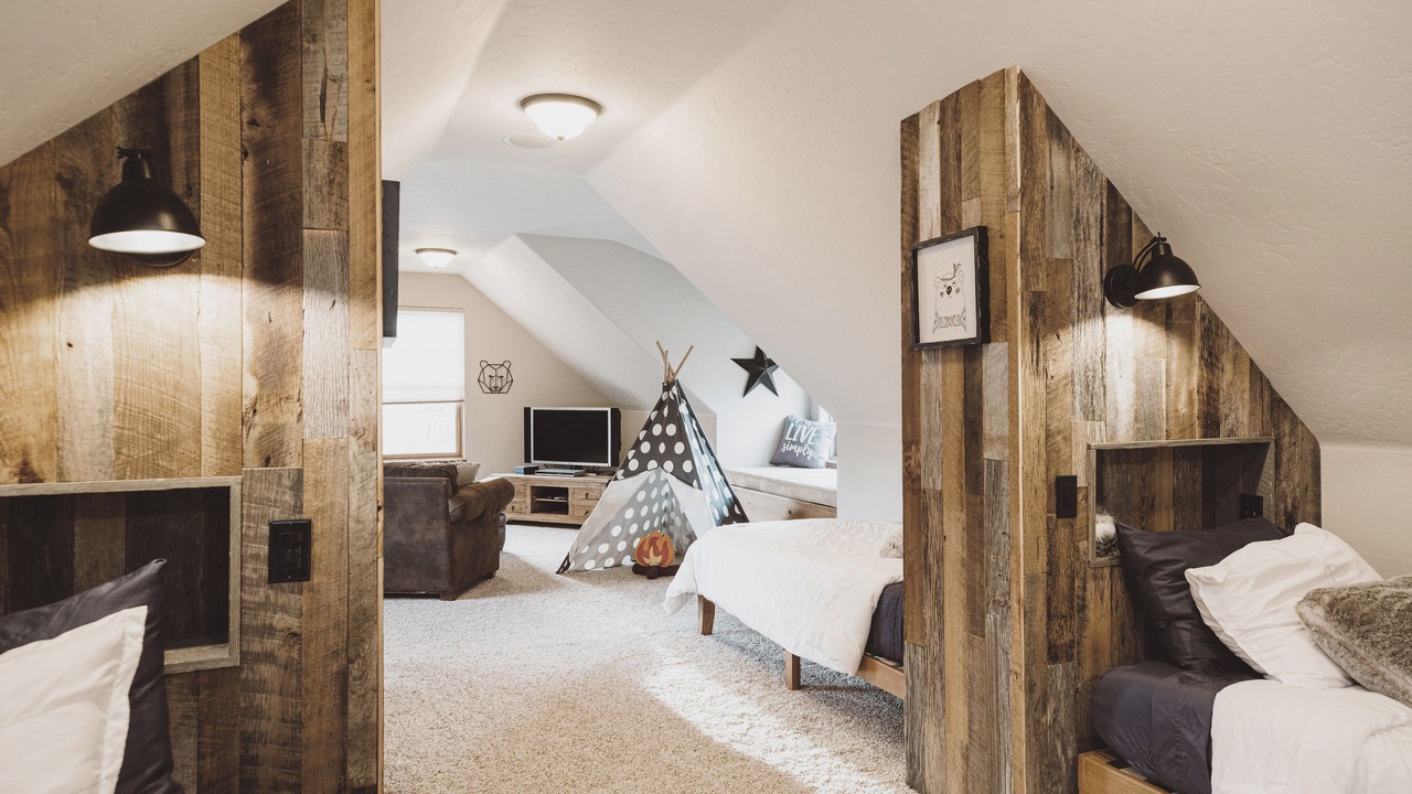 Photo of Bedroom in Grand Elk Ranch