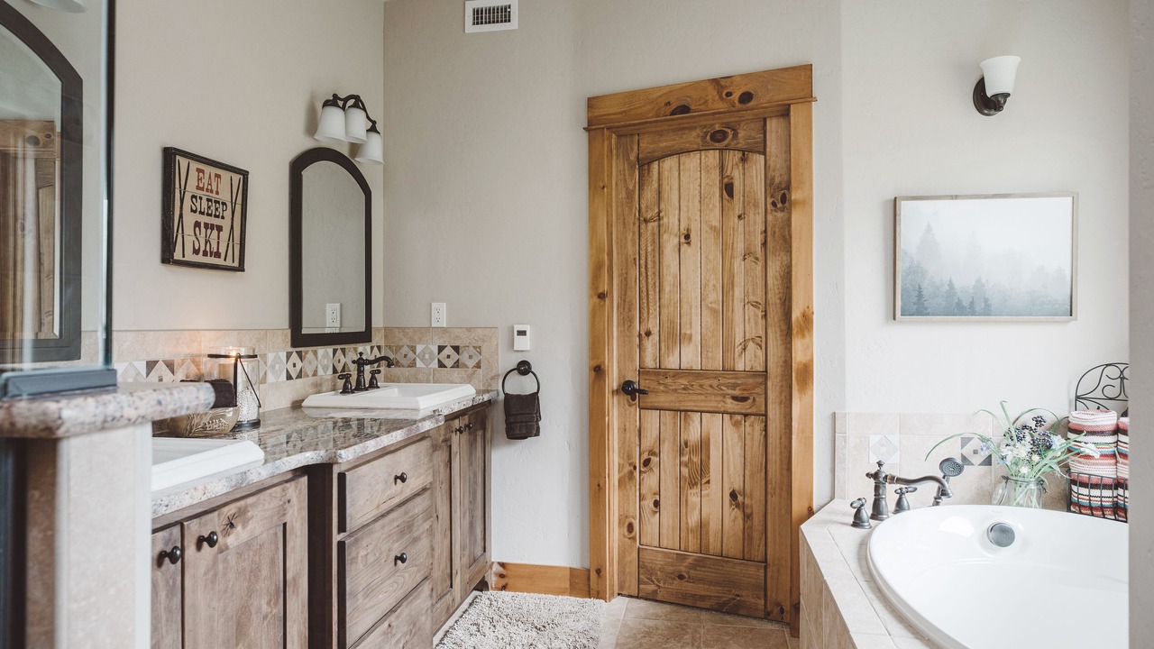 Photo of Bathroom in Grand Elk Ranch