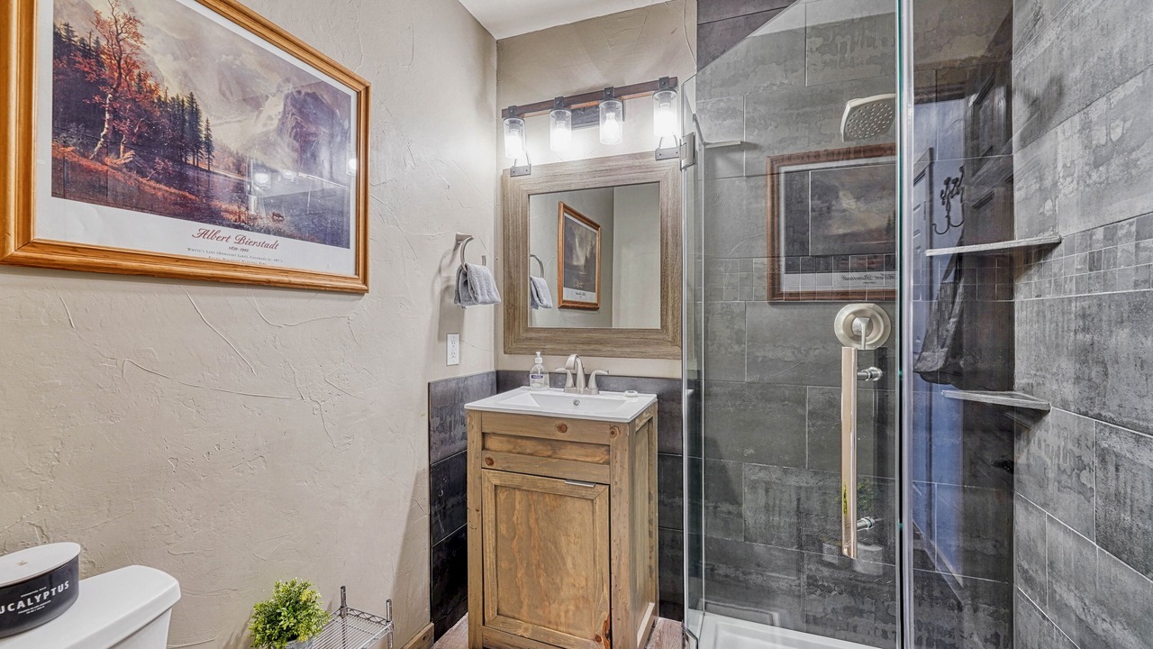 Photo of Bathroom in Silvercreek