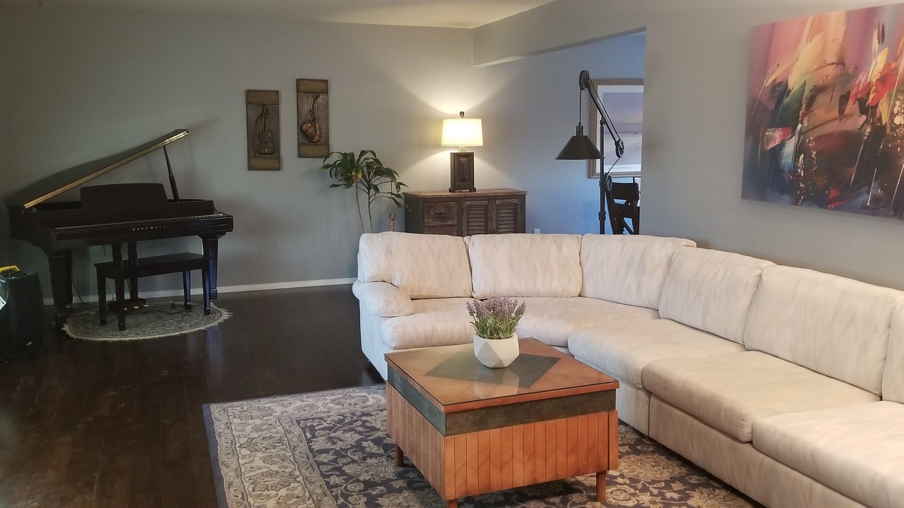 Photo of Livingroom in Columbine