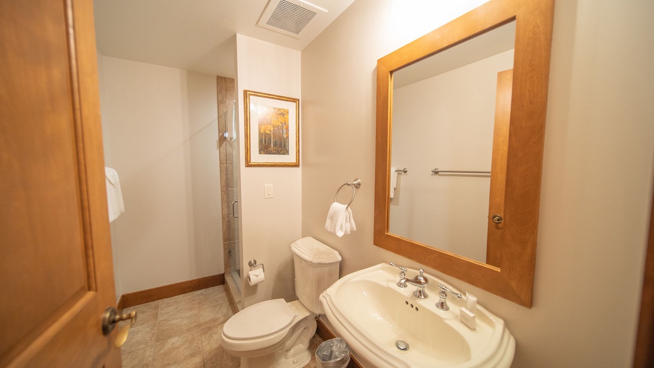 Photo of Bathroom in River Run