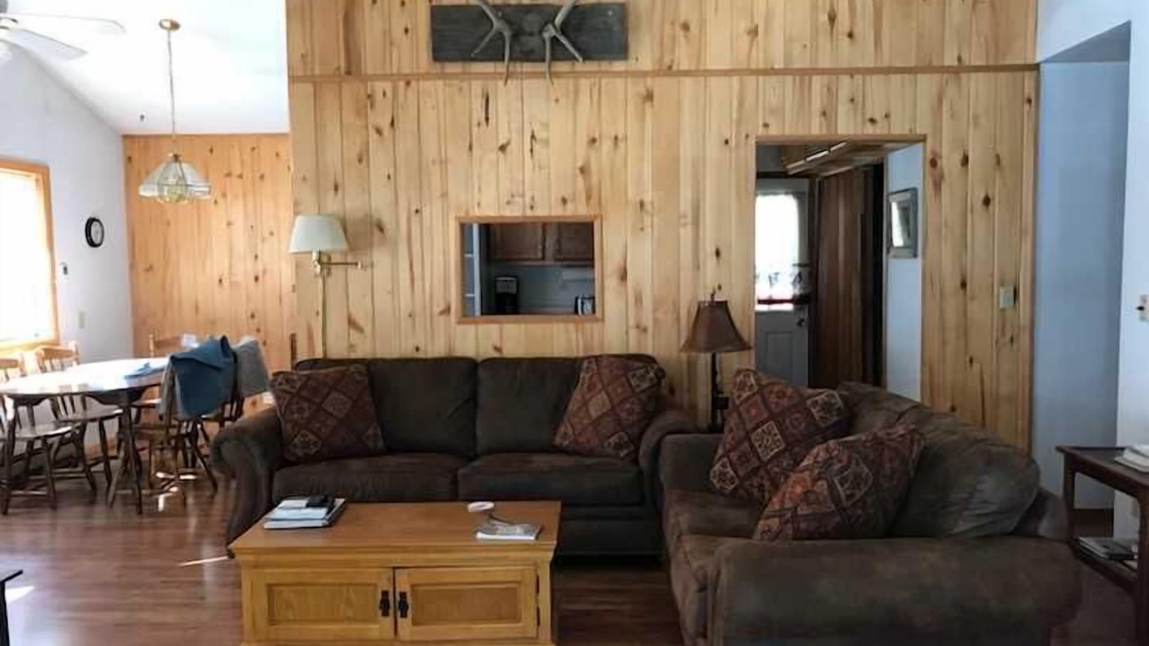 Photo of Bedroom in Lake City