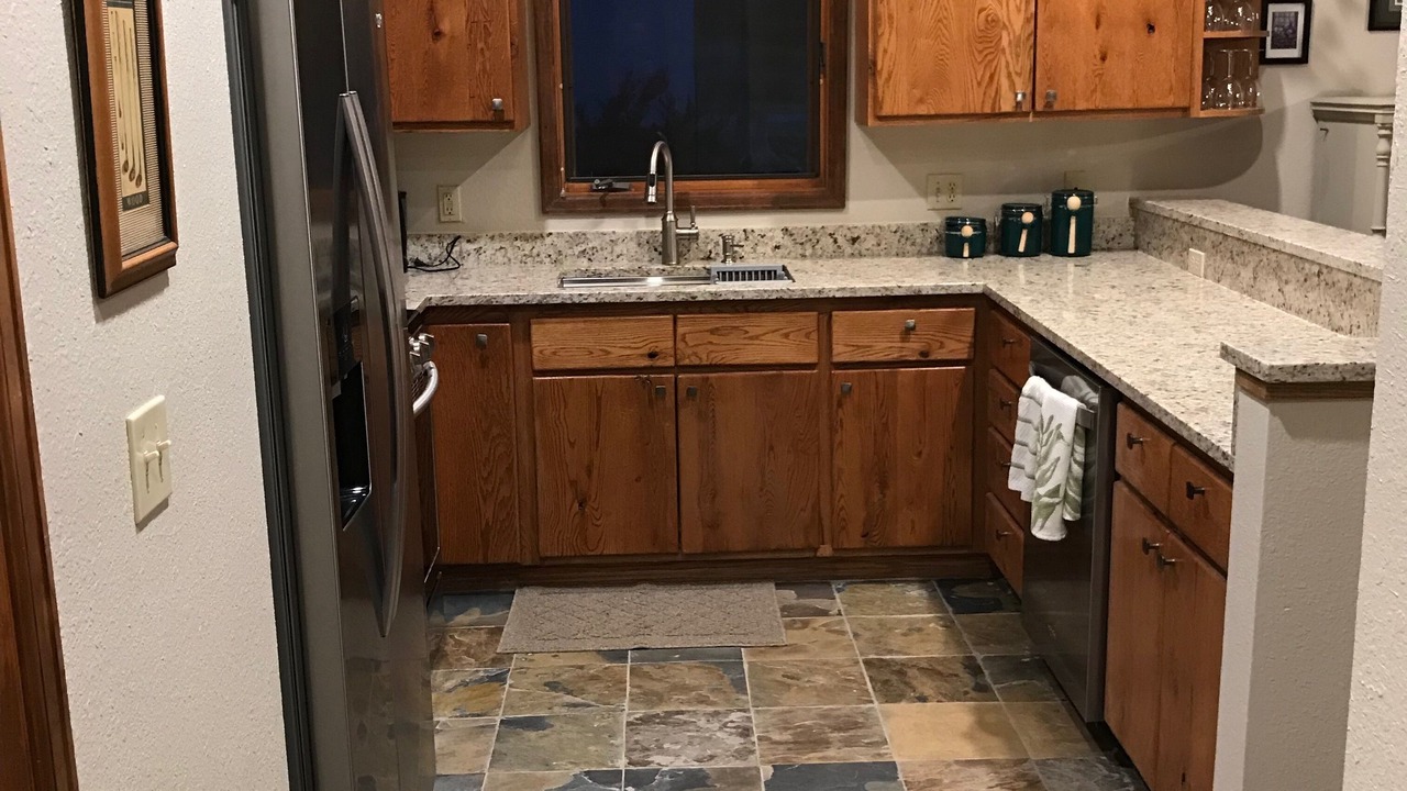 Photo of Kitchen in Loghill Village