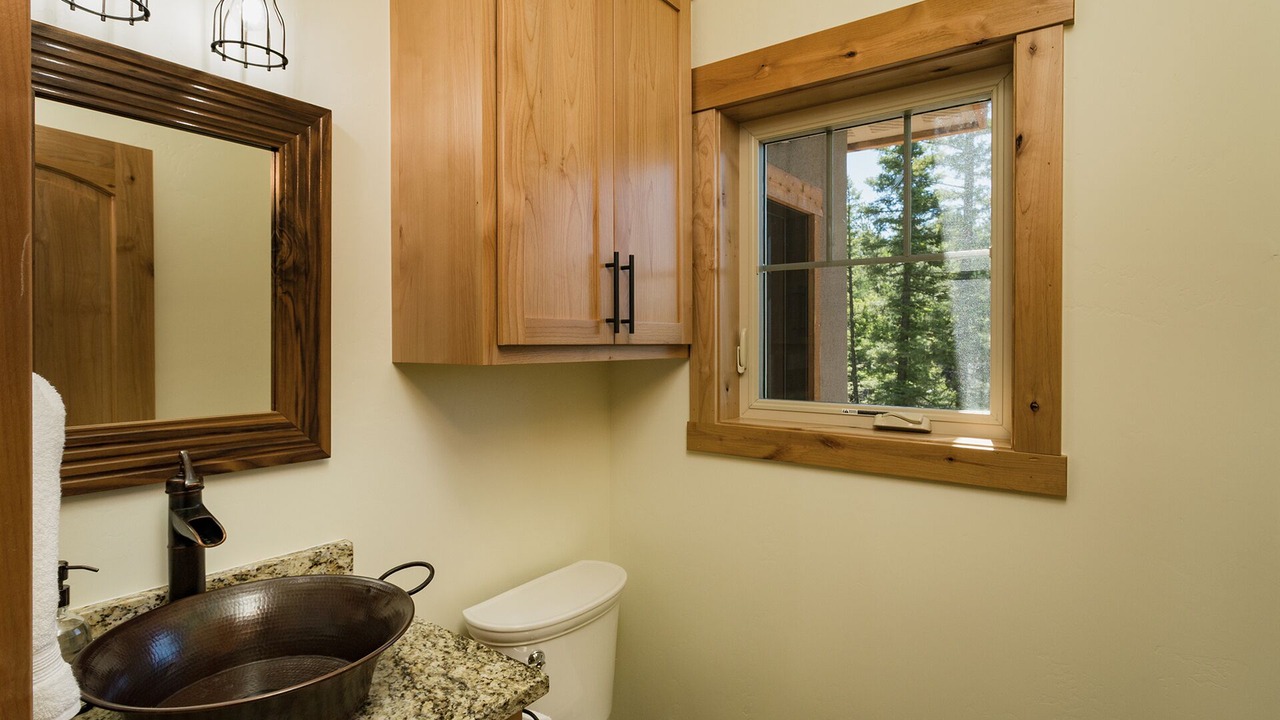 Photo of Bathroom in Columbine Lake