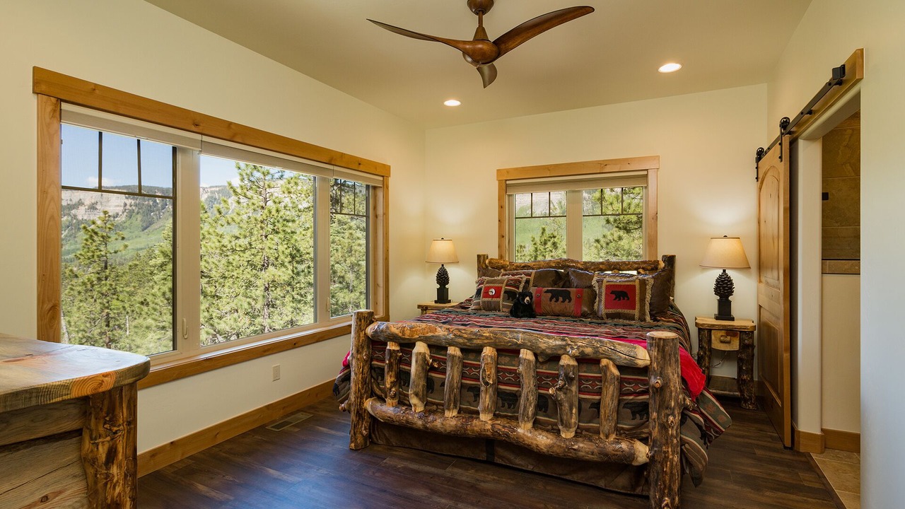 Photo of Bedroom in Columbine Lake