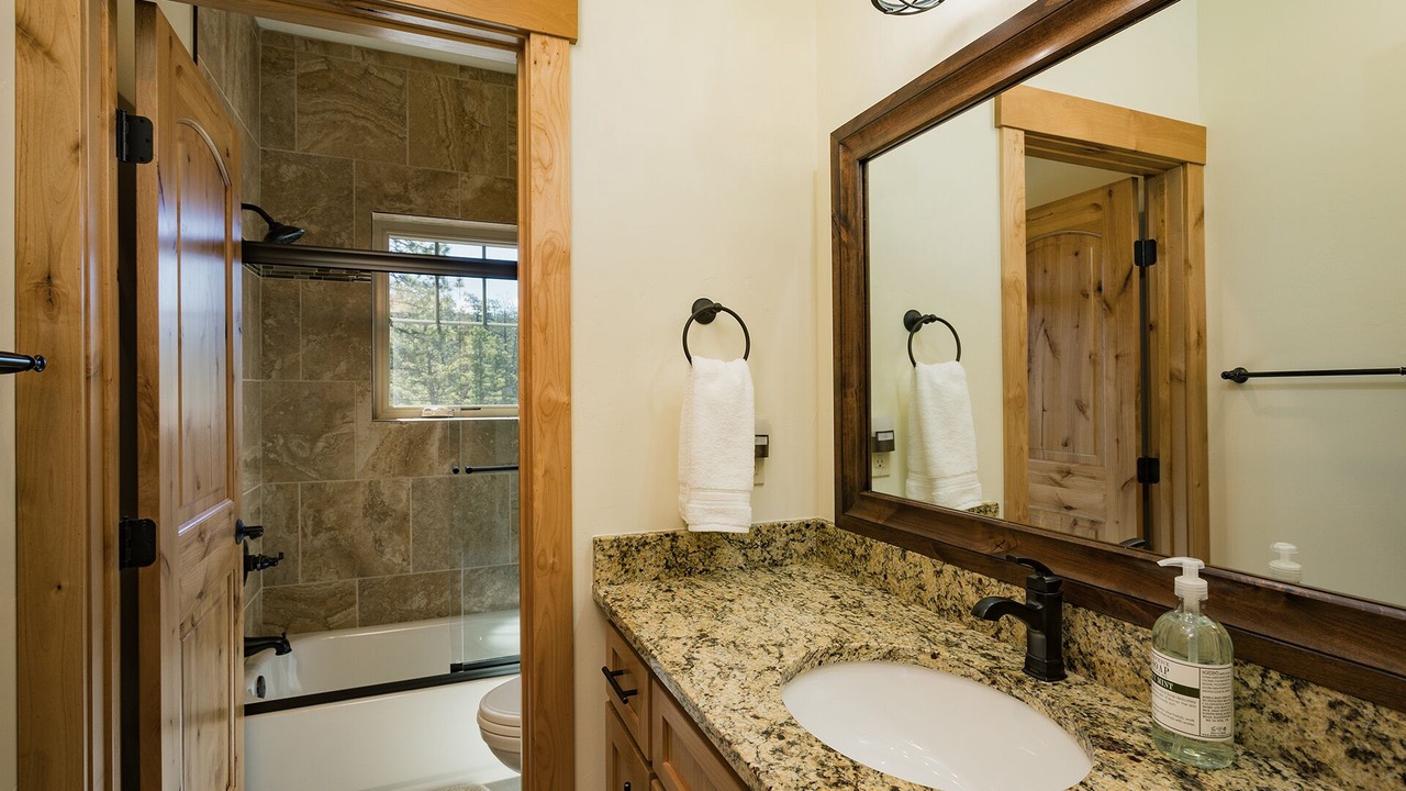 Photo of Bathroom in Columbine Lake