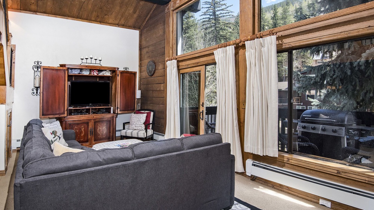 Photo of Livingroom in Vail