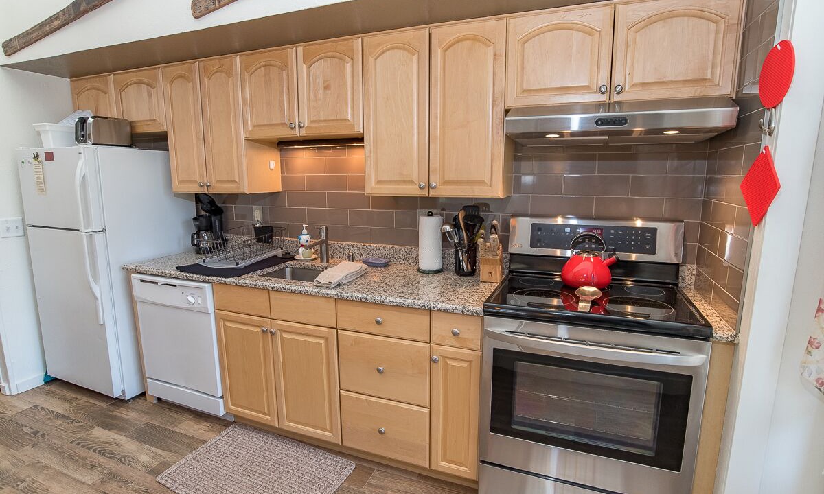 Photo of Kitchen in Peak 8